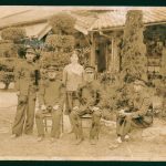 Read more about the article 張建墻與同事合影